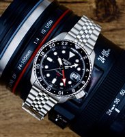 Fabriano - Piazza del Comune 25 - Watch Seiko 5 Sport in Steel SSK001K1 - SSK001K1